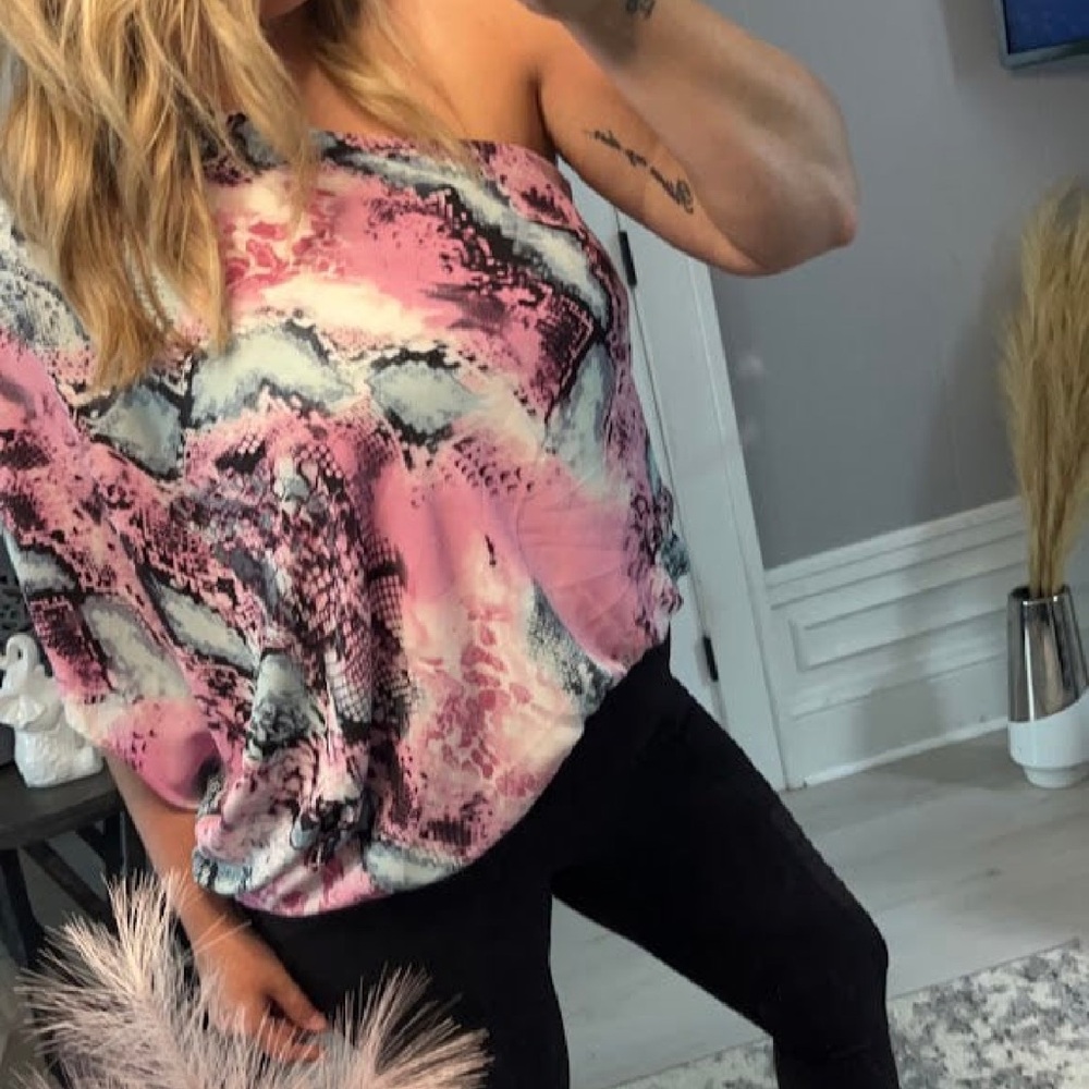 One-Shoulder Pink Snake-Print Women’s Top